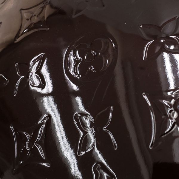 Louis Vuitton Vernis Wilshire PM Clutch — view 8