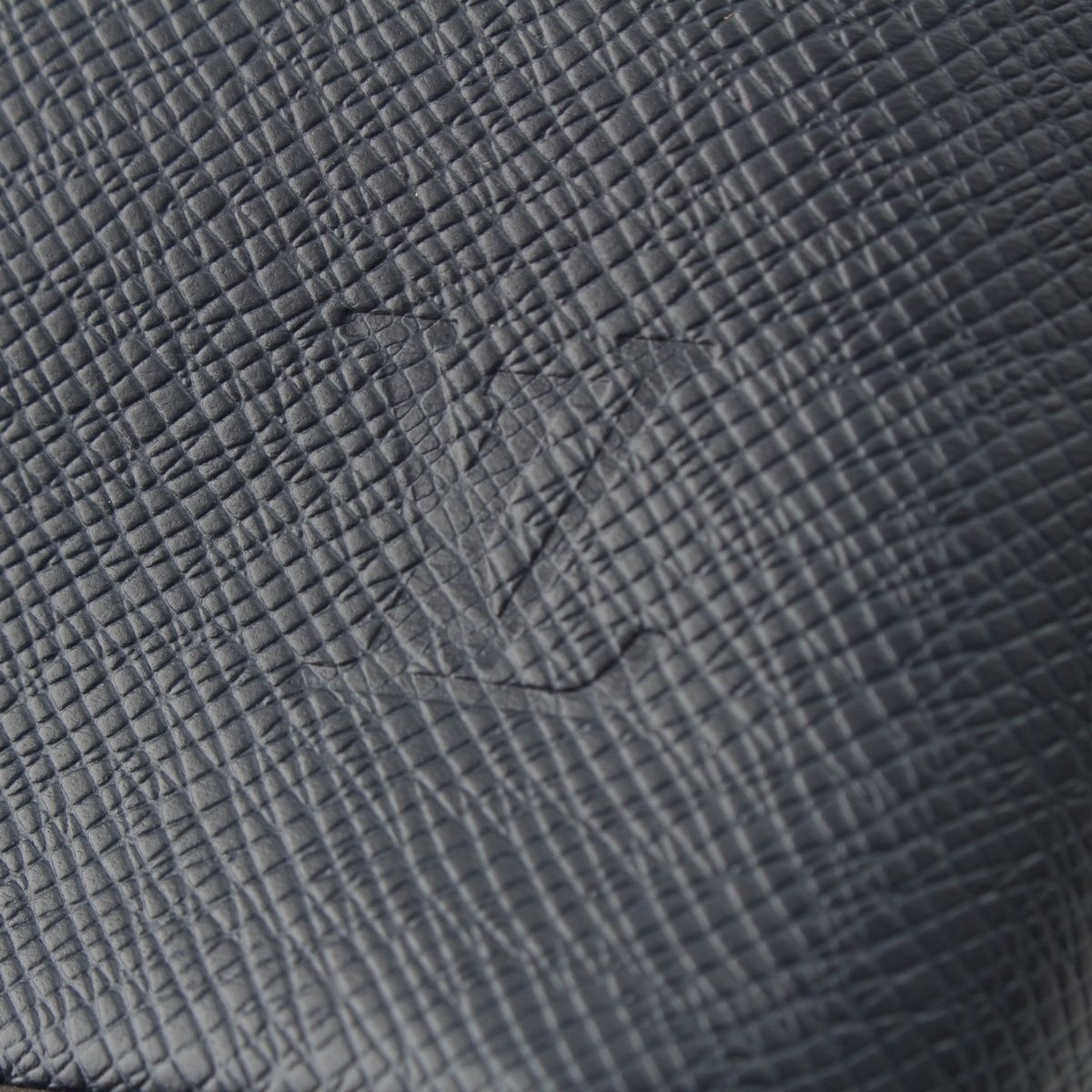 Louis Vuitton Anton Taiga Shoulder Bag Navy — view 8