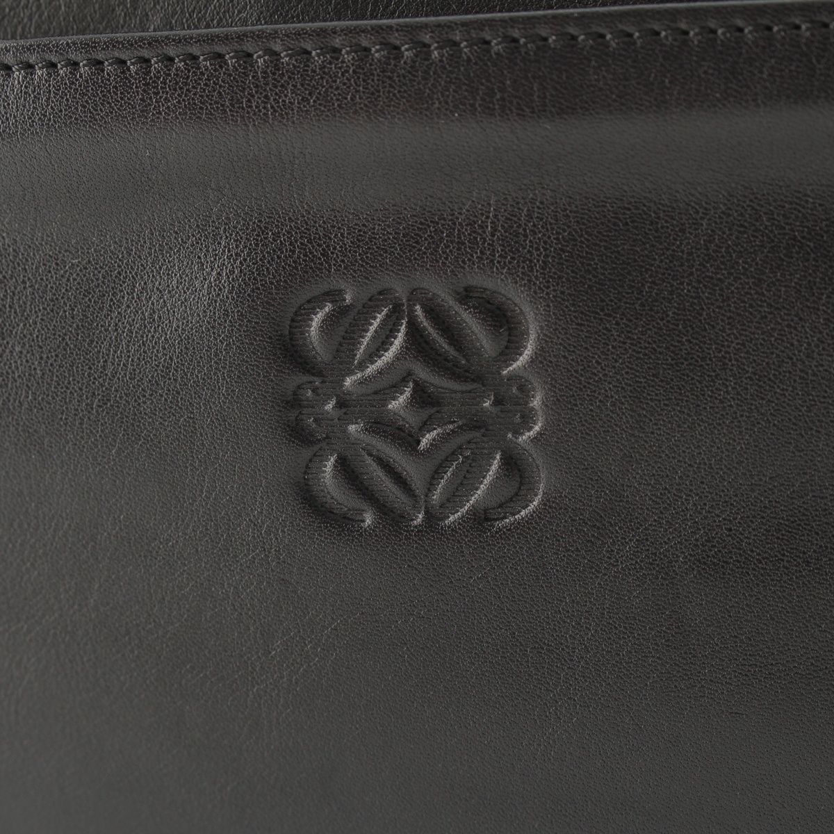 Loewe Leather Anagram Clutch Black — view 7