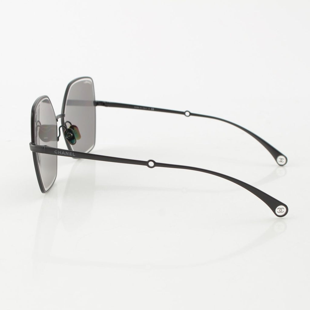 Chanel Acetate Pearl Butterfly Shape Chain Sunglasses Eyewear Black — view 5