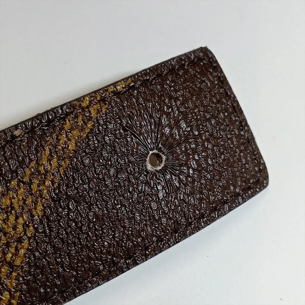 Louis Vuitton Monogram Ceinture LV Iconic 30 Reversible Belt — view 8