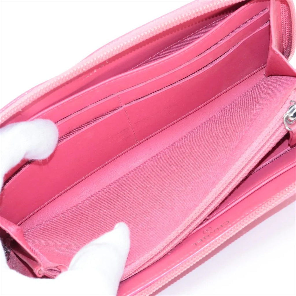 Chanel CC Logo Leather Wallet Zip Around — view 4