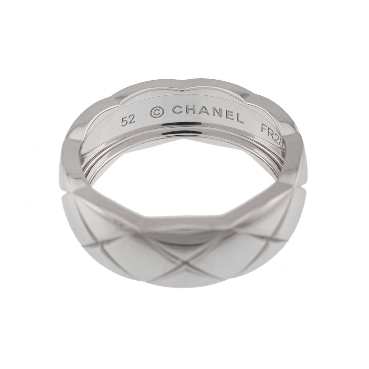 Chanel Coco Crush Medium 52 Ring 18K White Gold 750 Quilted — view 3