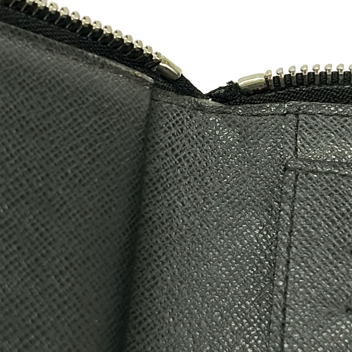 Louis Vuitton Wallet Taiga Zippy Vertical Noir Leather — view 8