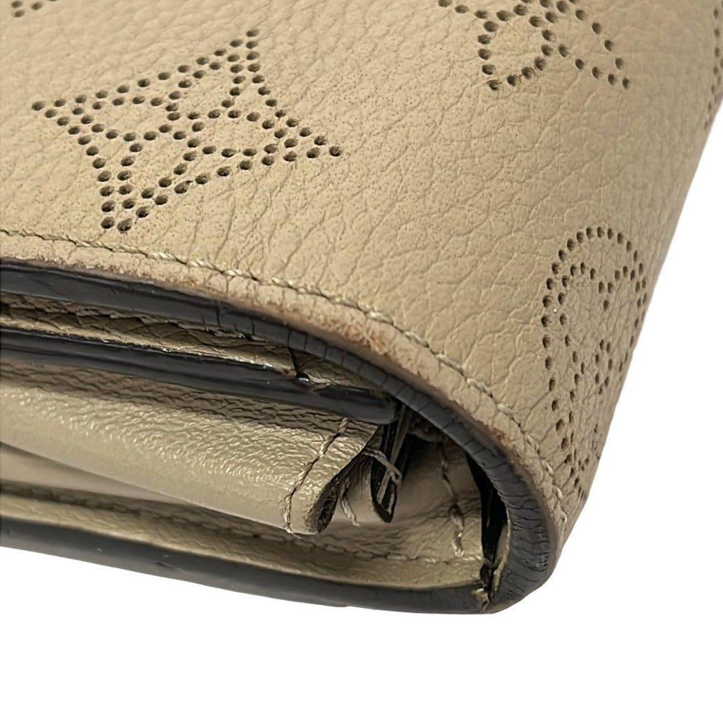 Louis Vuitton Wallet Mahina Portefeuille Iris Galet Leather Cowhide — view 7