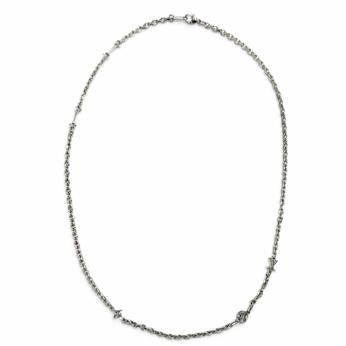 Louis Vuitton Chain LV Yours Palladium LV Logo Monogram Flower Necklace — view 4