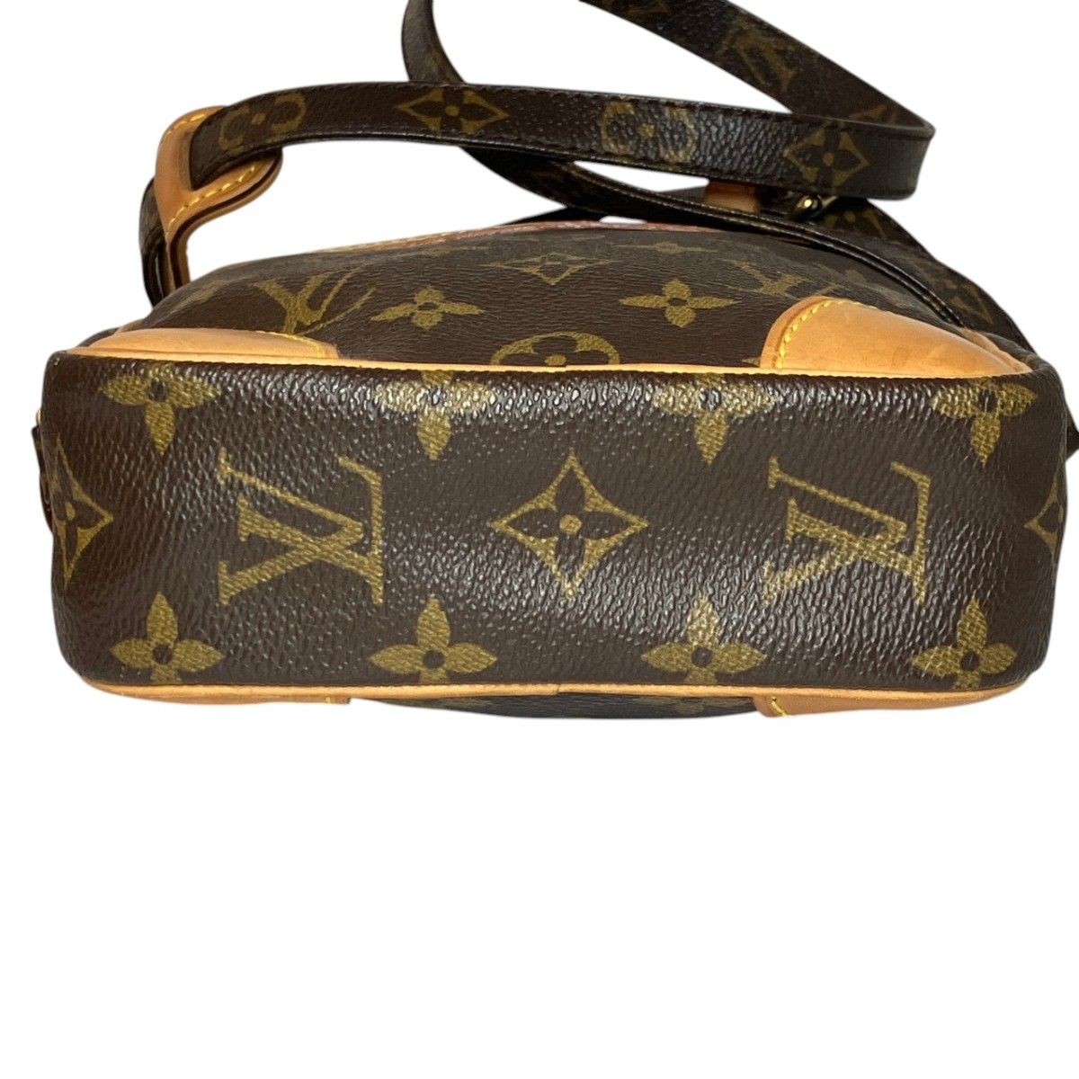 Louis Vuitton Danube Monogram Shoulder Bag Canvas — view 3