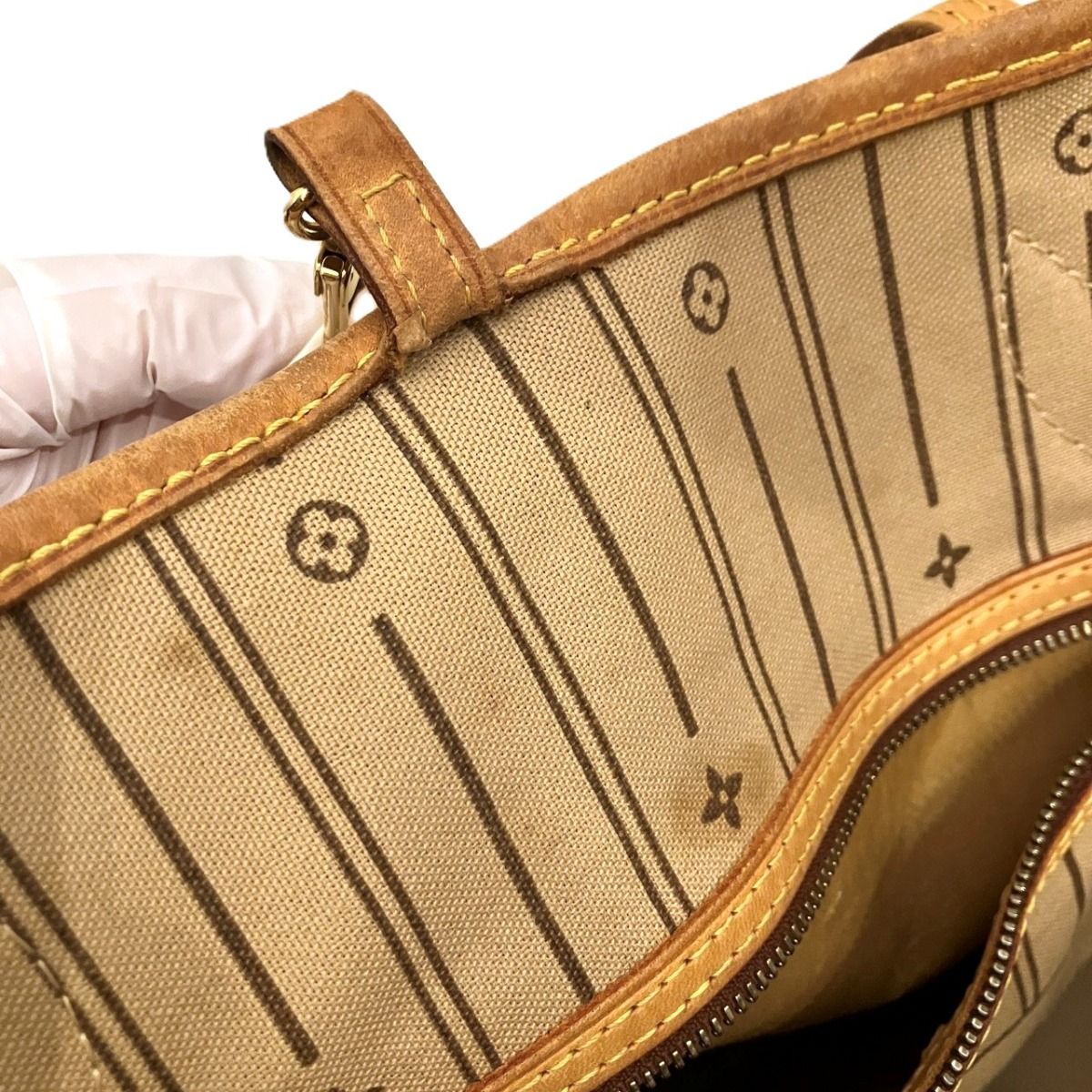 Louis Vuitton Neverfull MM Monogram Tote Bag Canvas — view 7