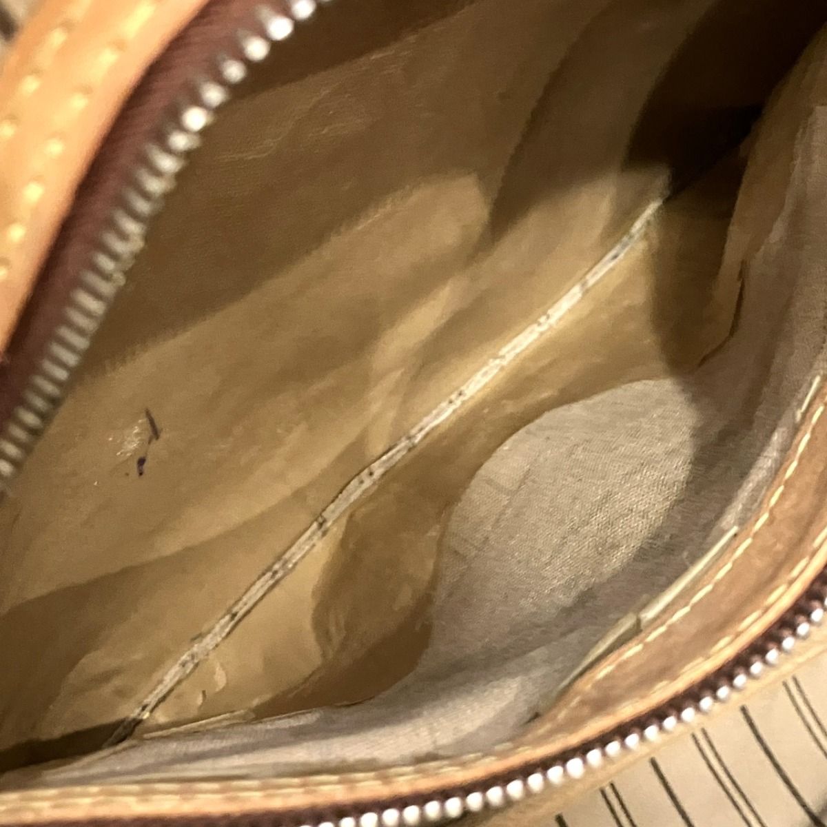 Louis Vuitton Neverfull MM Monogram Tote Bag Canvas — view 6