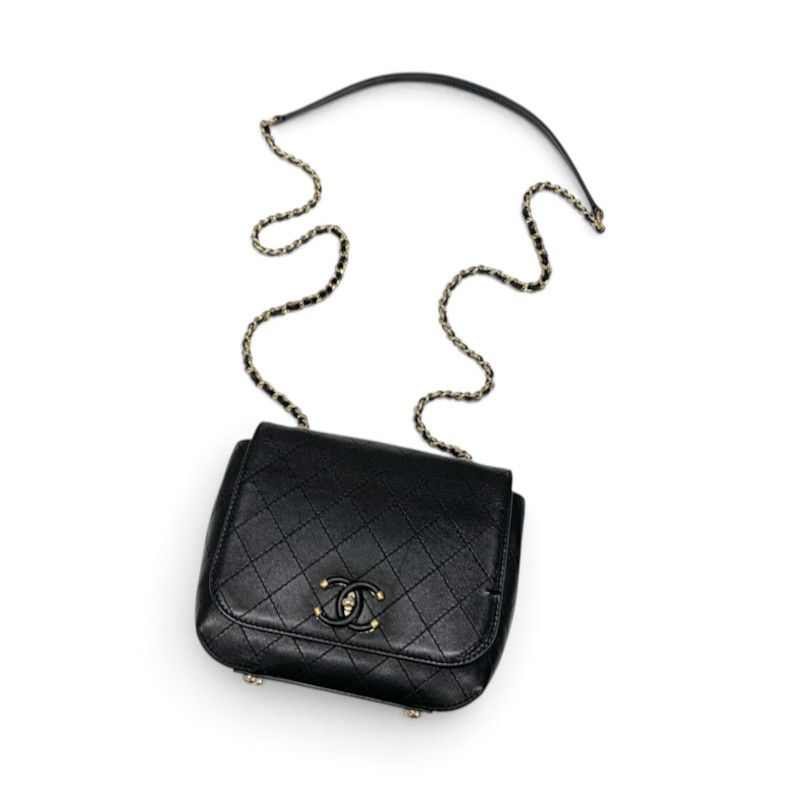 Chanel Shoulder Bag Black Gold Quilted Turnlock CC Logo Chain — view 5