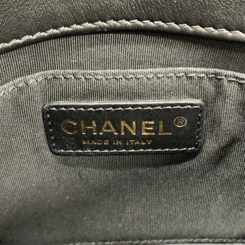 Chanel Shoulder Bag Black Gold Quilted Turnlock CC Logo Chain — view 8