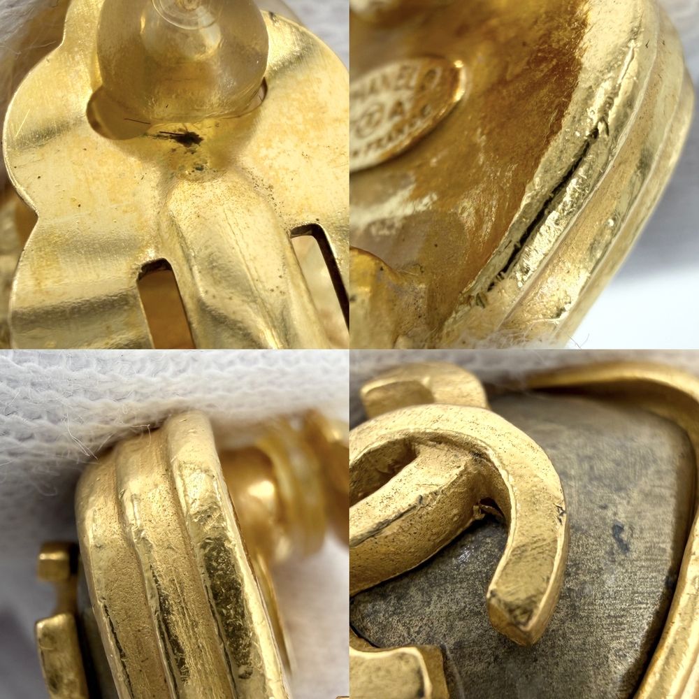 Chanel Earrings CC Logo Circle Vintage 97A Gold — view 4