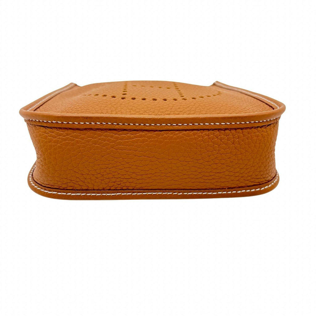 Hermes Evelyne TPM Gold Shoulder Bag Taurillon Clemence — view 4