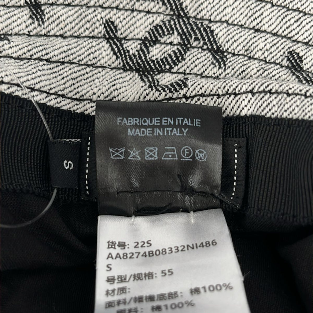 Chanel CC Logo Bucket Hat S White Gray — view 8