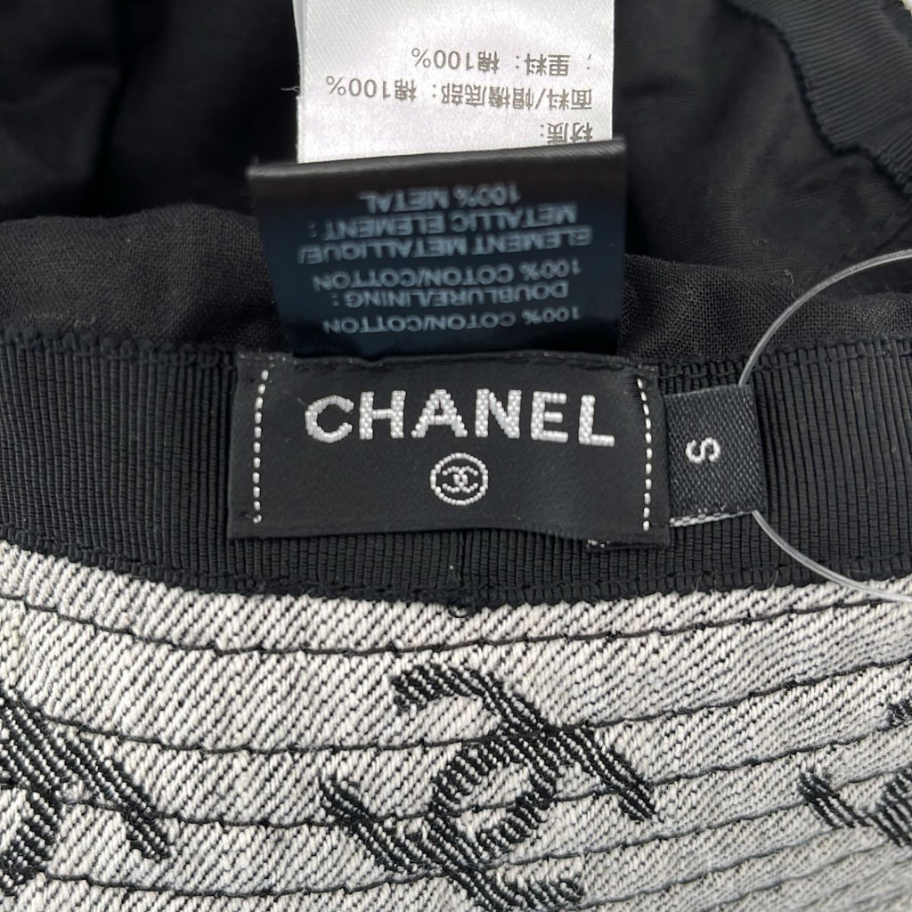 Chanel CC Logo Bucket Hat S White Gray — view 6