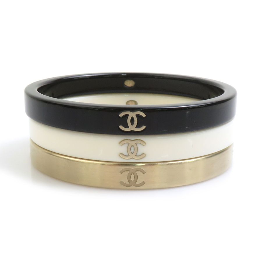 Chanel Bracelet Bangle CC Logo — view 2