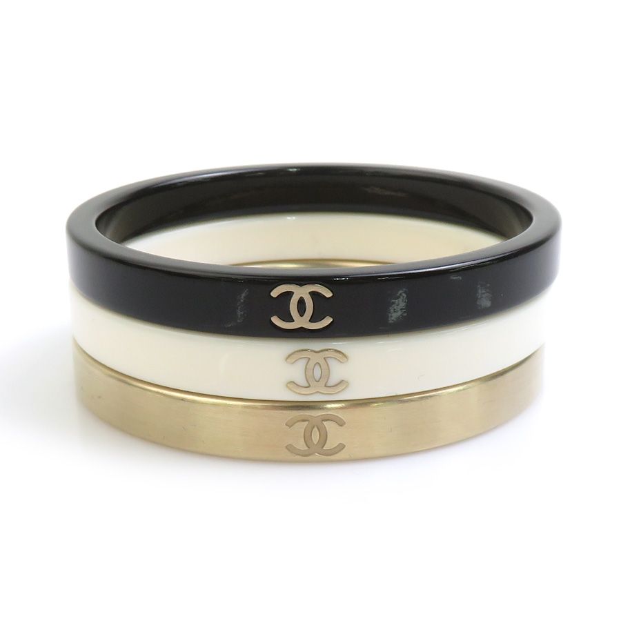 Chanel Bracelet Bangle CC Logo — view 3