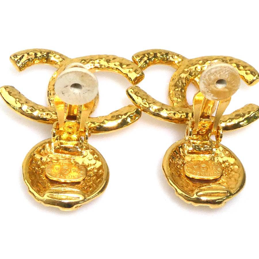 Chanel Earrings CC Logo — view 7