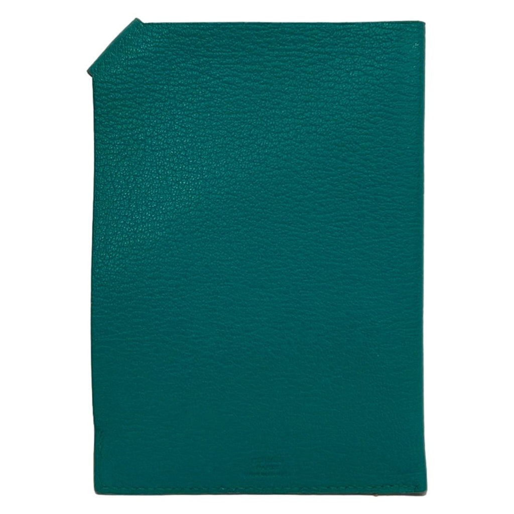 Hermes Case Tarmac PM Malachite Passport — view 2