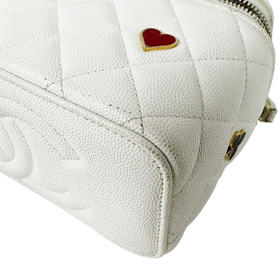 Chanel Shoulder Bag Vanity Case — view 8