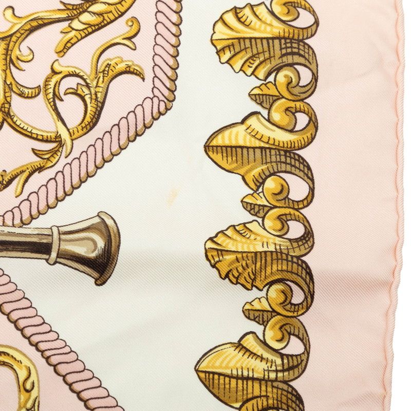 Hermes Carre 90 LV Dovicvs Magnvs White Louis 14 on Horseback Scarf Pink — view 7