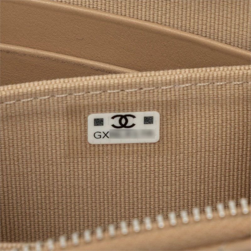 Chanel CC Logo Bifold Wallet Beige Silver Leather — view 7