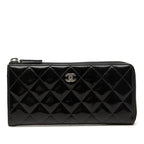 Chanel CC Logo Quilted Wallet Black Patent Leather