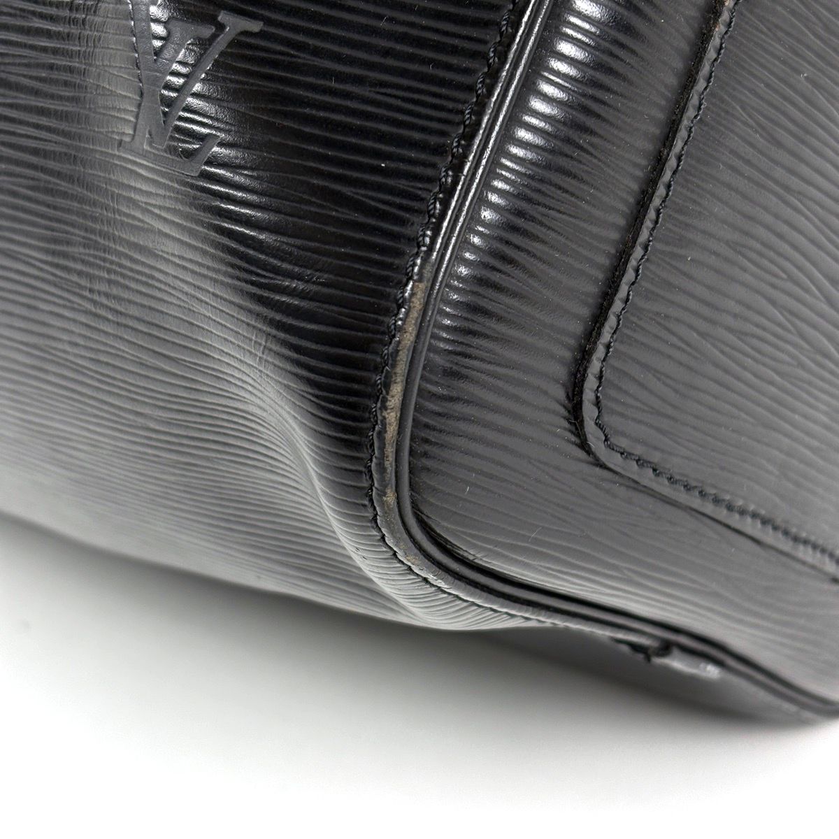 Louis Vuitton Keepall 45 Boston Bag Epi Noir — view 3