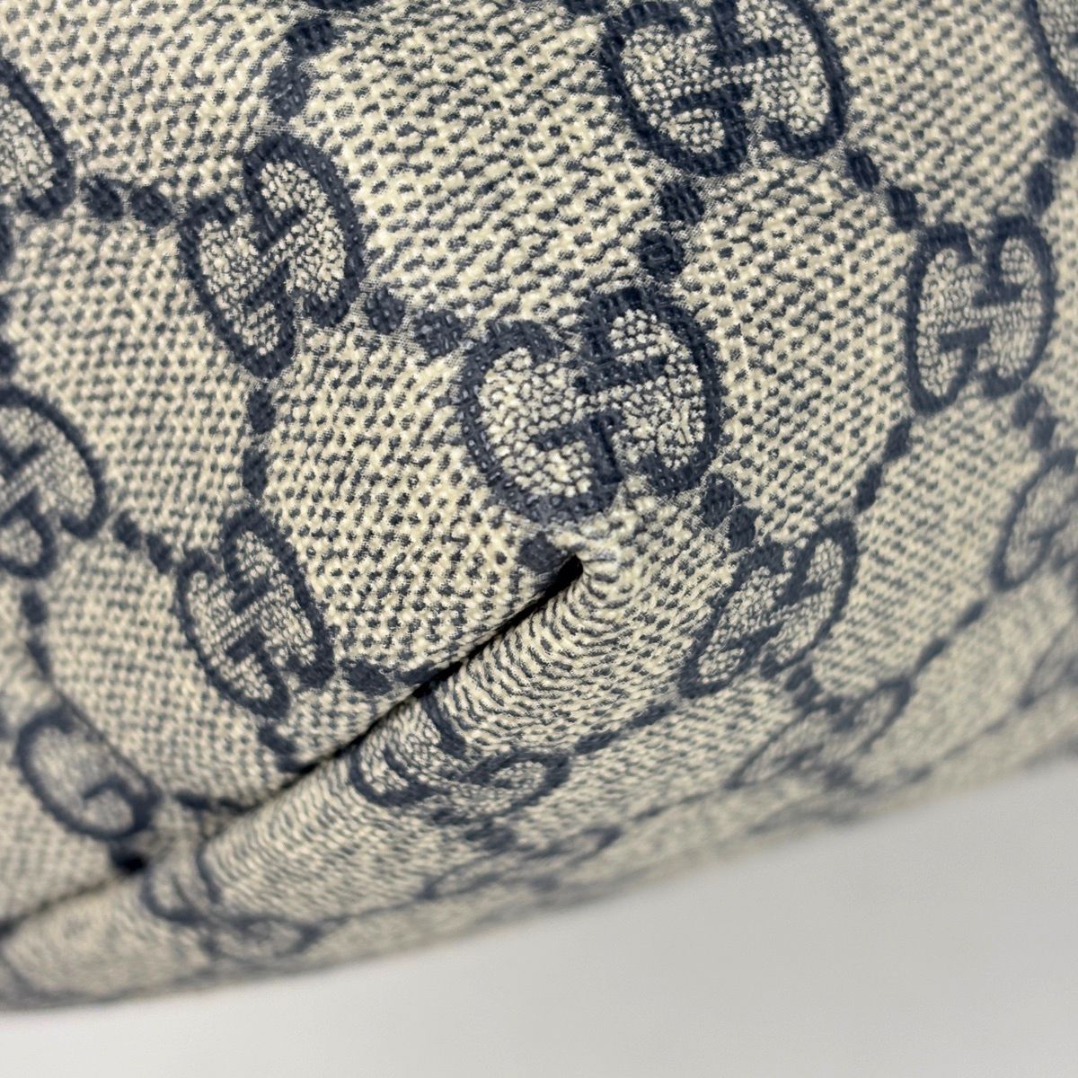 Gucci Tote Bag GG Pattern Beige Navy — view 3