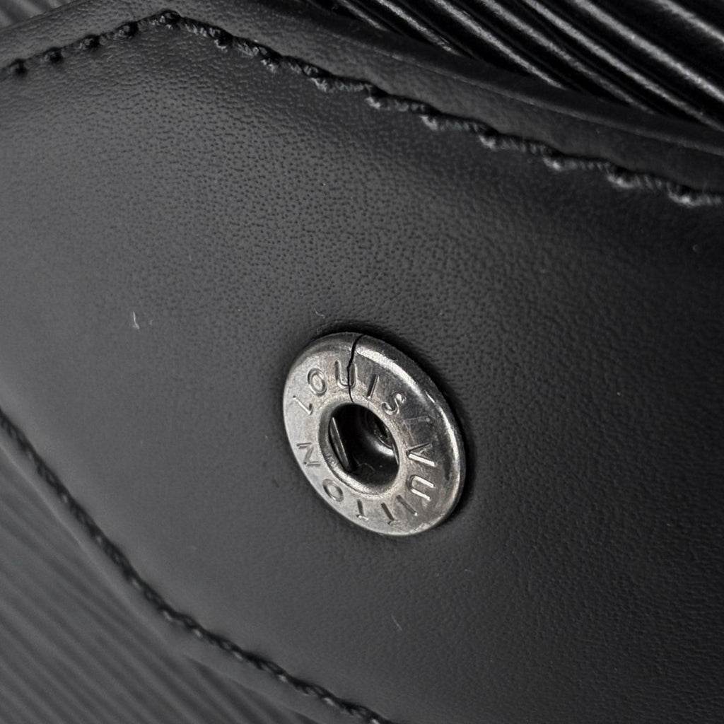 Louis Vuitton Sac D'epaule PM Shoulder Bag Drawstring Epi Noir — view 4