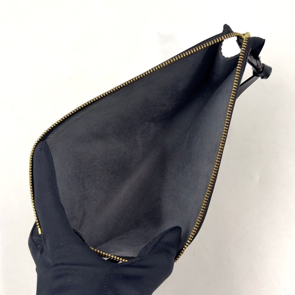 Louis Vuitton Pochette Accessoires Epi Noir Leather Black Handbag Gold — view 3