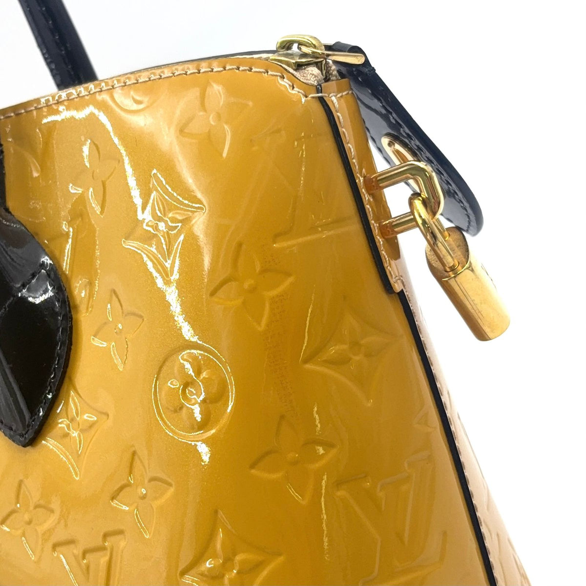 Louis Vuitton Vernis Lockit PM Monogram Patent Leather Yellow Black Handbag Gold — view 6