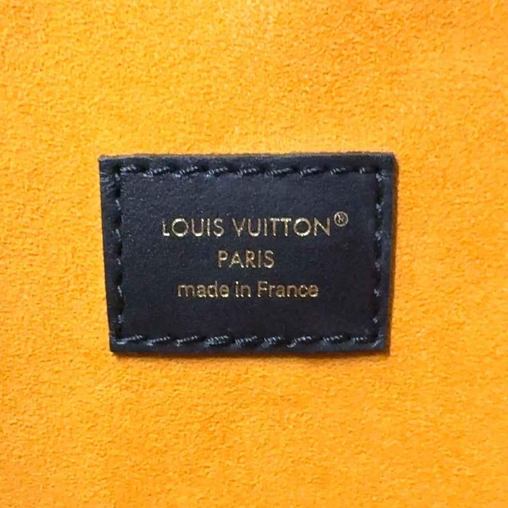 Louis Vuitton on My Side MM 2-Way Shoulder Leather Black Handbag Gold — view 4