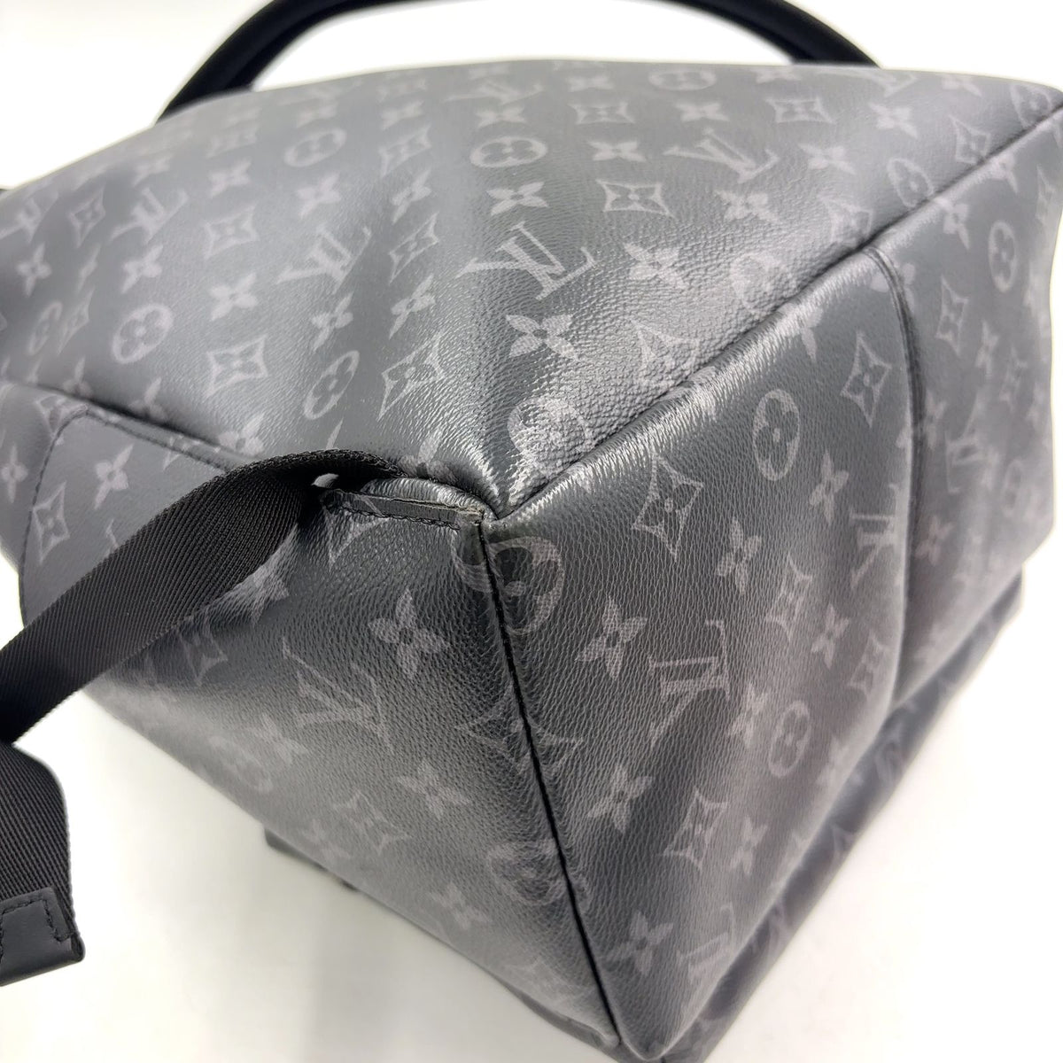 Louis Vuitton Discovery Enabled Leather Green Black Backpack Silver — view 7