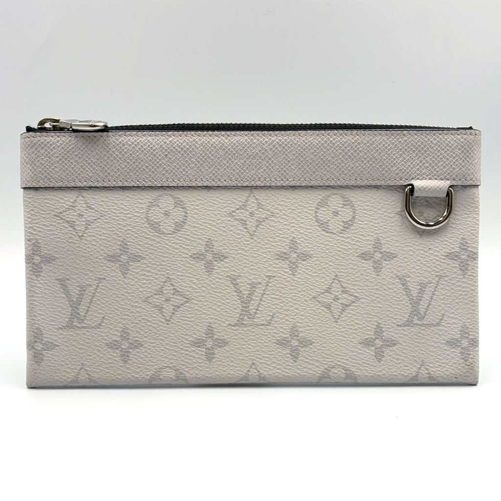 Louis Vuitton Pochette Discovery PM Leather White Pouch Silver