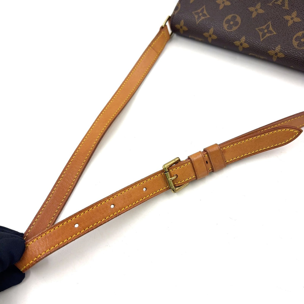 Louis Vuitton Musette Tango Short Strap Monogram Leather Brown Light Shoulder — view 5