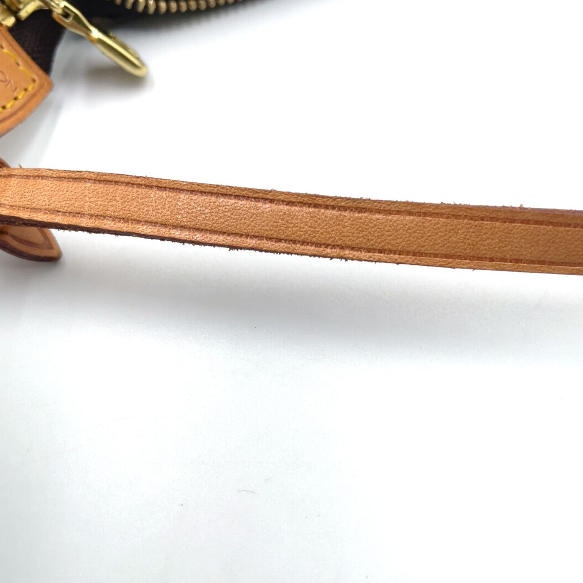 Louis Vuitton Pochette Accessoires Monogram Leather Brown Light Handbag Gold — view 8