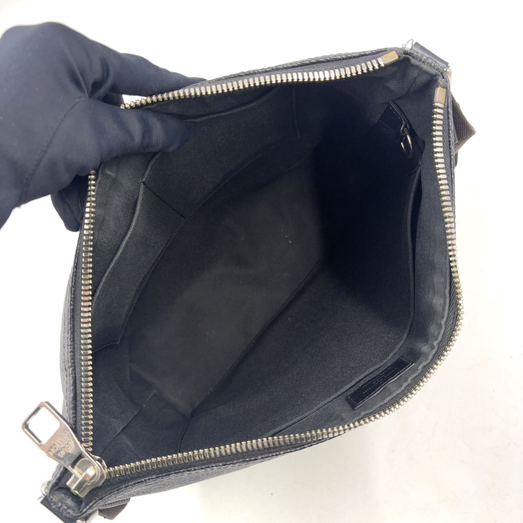 Louis Vuitton Mick PM Damier Graphite Leather Black Shoulder Bag Silver — view 3