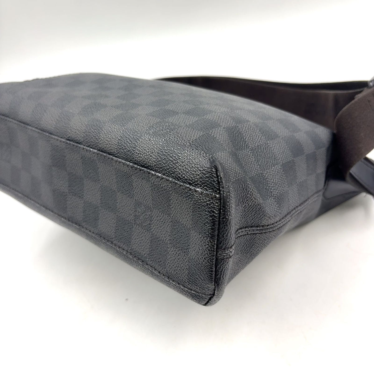 Louis Vuitton Mick PM Damier Graphite Leather Black Shoulder Bag Silver — view 8