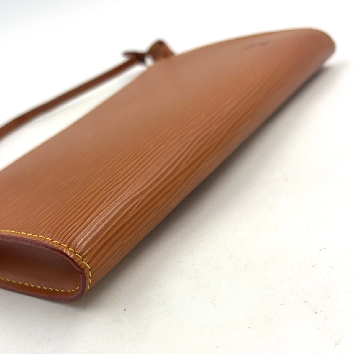 Louis Vuitton Accessoires Epi Pouch Light Brown Handbag Gold — view 5