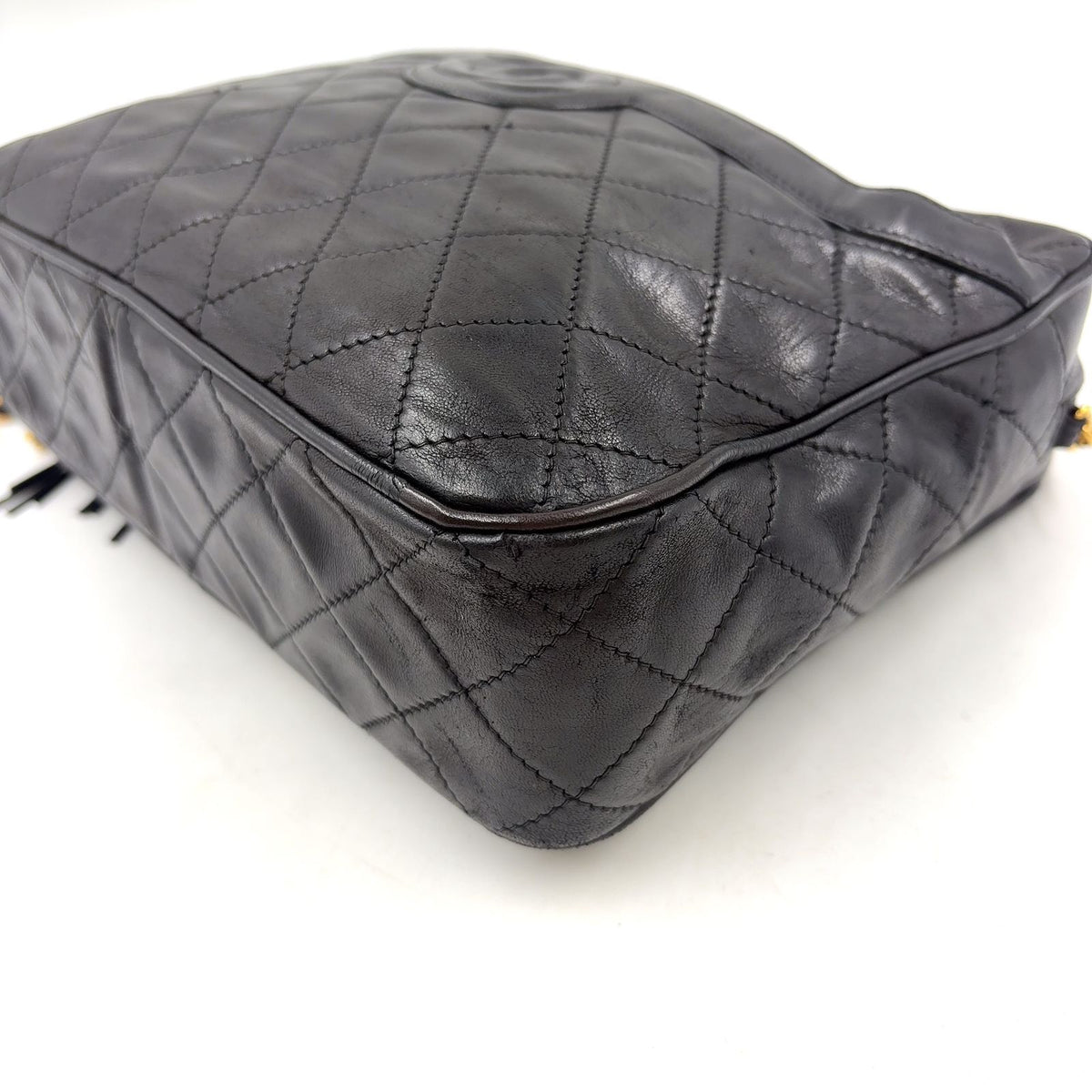Chanel CC Logo Quilted Fringe Leather Black Chain Shoulder Bag Gold — view 7