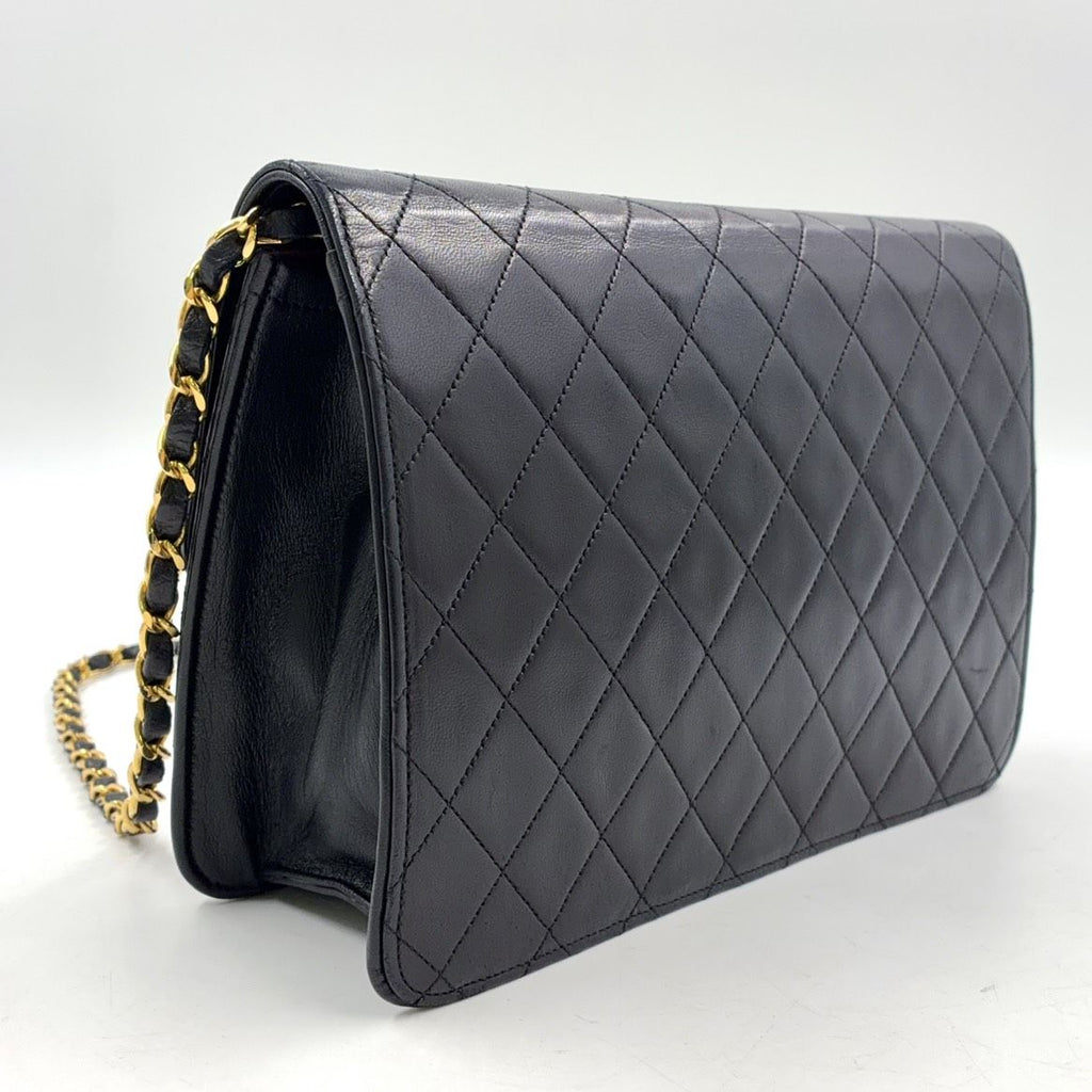 Chanel Pushlock Quilted Lambskin Black Chain Shoulder Bag Gold — view 2