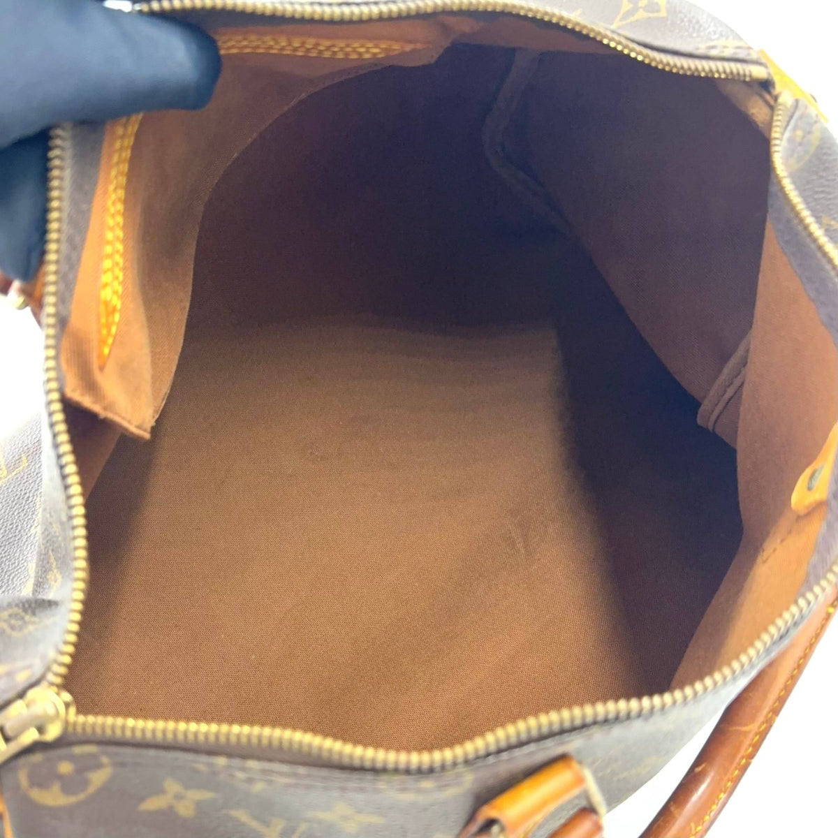Louis Vuitton Speedy 35 Monogram Leather Brown Handbag Gold — view 3