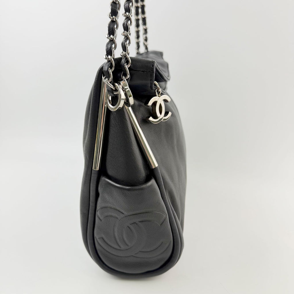 Chanel CC Logo Side Pocket Charm Chain Shoulder Bag Leather Black Silver Seal — view 5