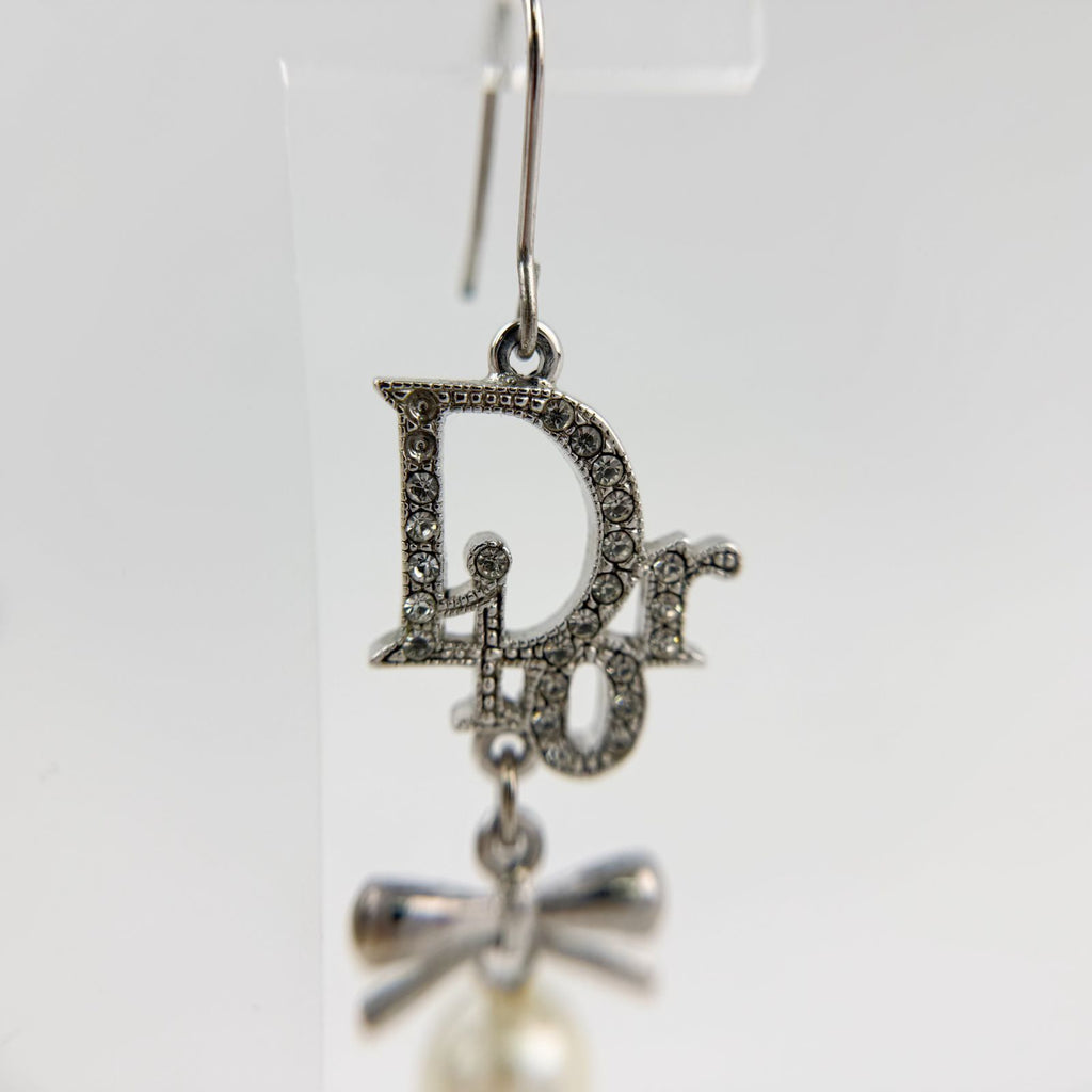 Dior Logo Ribbon Pearl Swing Earrings Plated Silver Ivory Clear Vintage — view 4