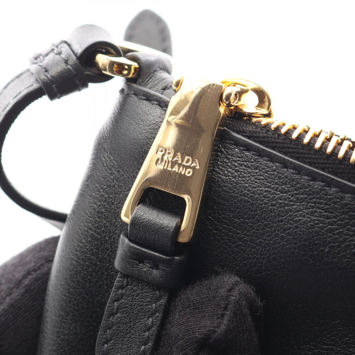 Prada Shoulder Bag Triangle Plate Black Leather Logo — view 7