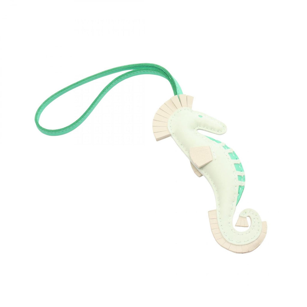 Hermes Charm Ipo Seahorse Vert Fizz Cles Comics Leather Keychain — view 2