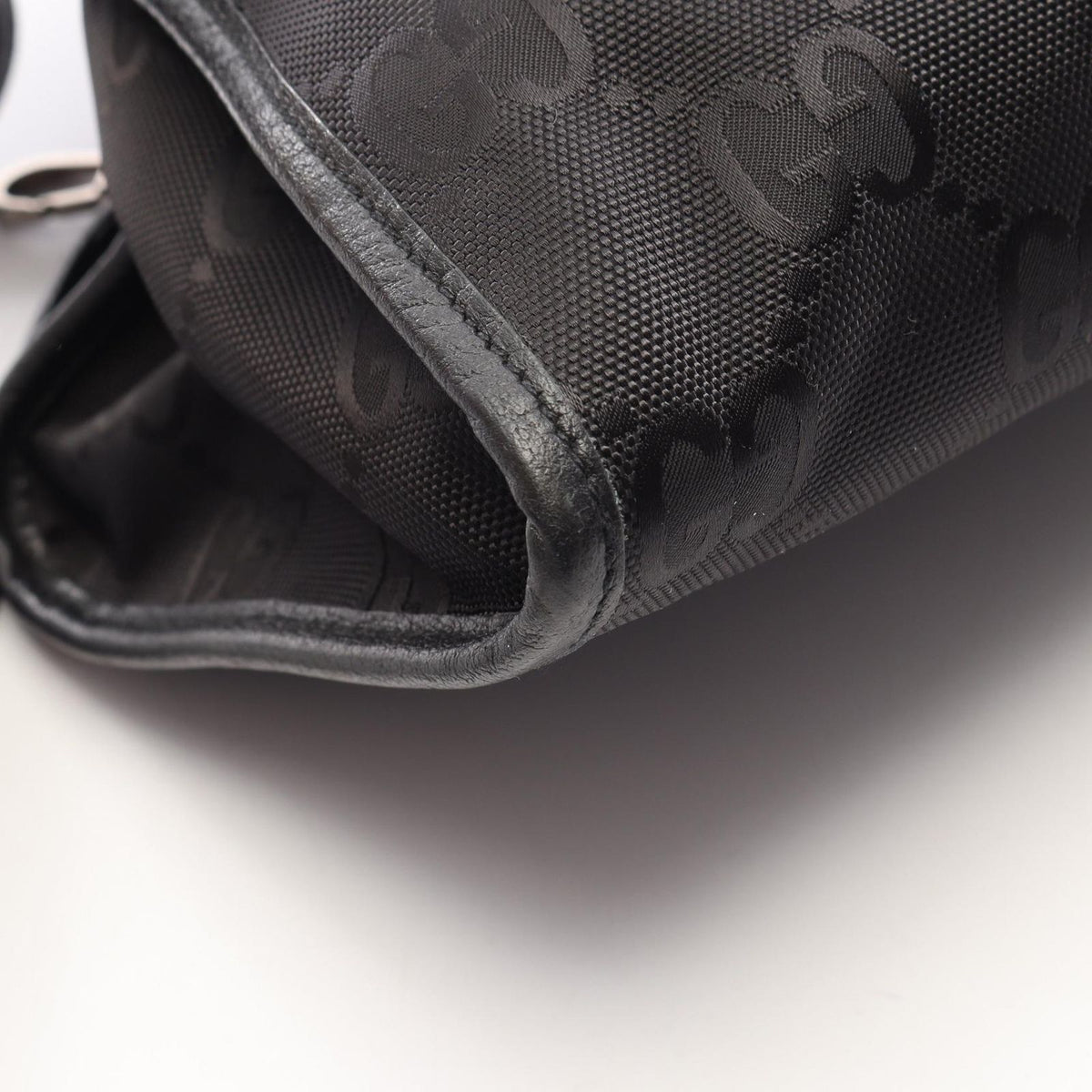 Gucci Shoulder Bag Off the Grid GG Pattern 2-Way Black Gold Leather — view 6