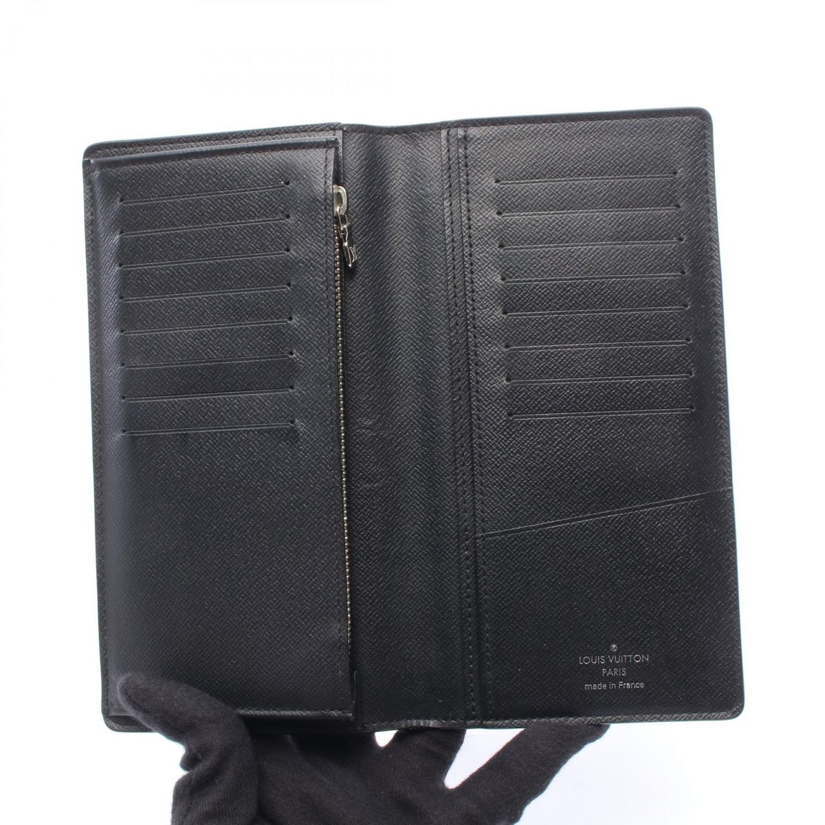 Louis Vuitton Bifold Wallet Portefeuille Brazza Taiga Noir Leather — view 3
