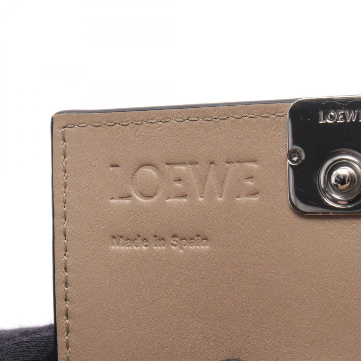 Loewe Card Case Anagram Beige Leather — view 4